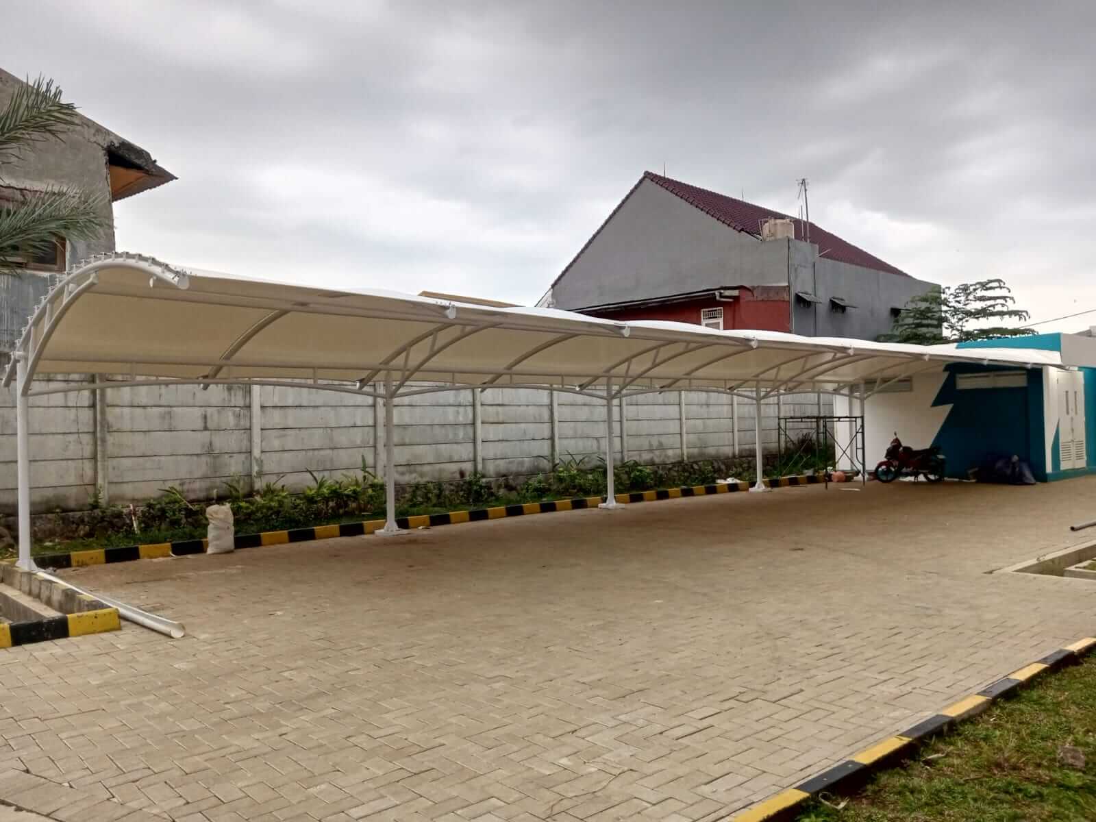 kanopi membrane parkiran