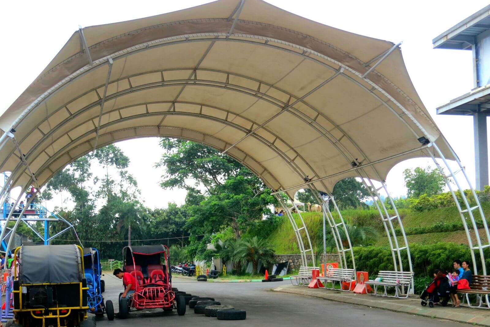 tenda membrane gerbang